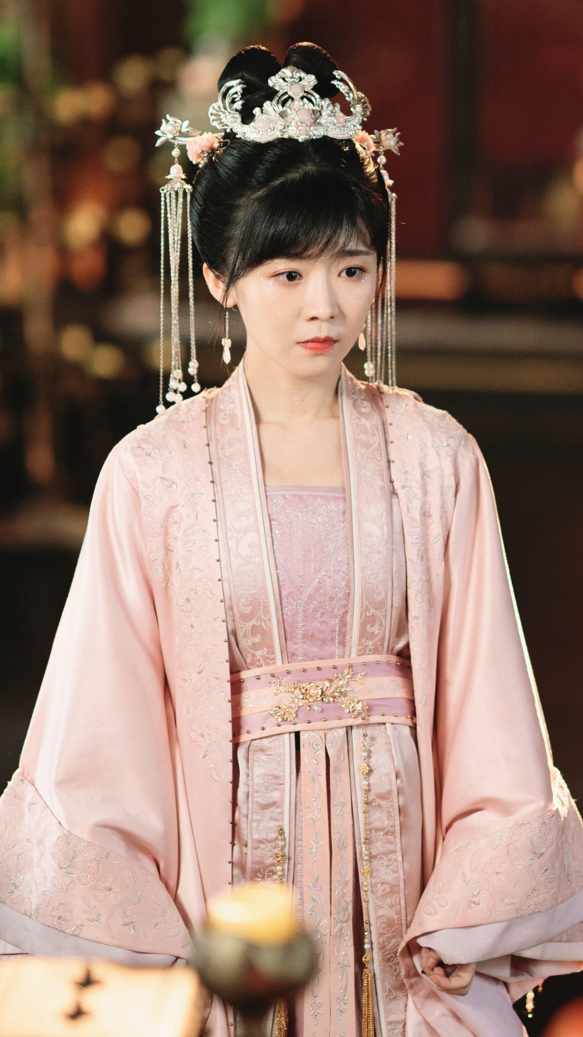 The Qipao Bride:Embracing a Traditional Elegance on Her Wedding Day The Qipao Bride:Embracing a Traditional Elegance on Her Wedding Day