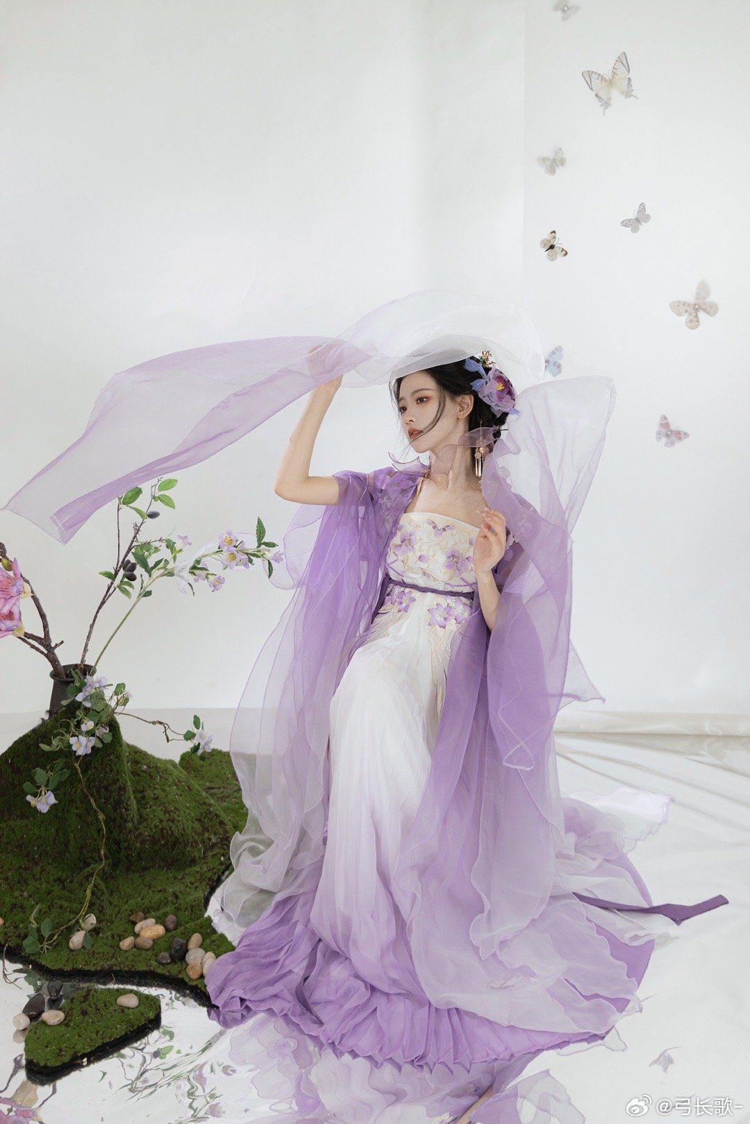 The Charm of Cheongsam with Jacket:A Cultural Blend of Traditional and Modern Elegance The Charm of Cheongsam with Jacket:A Cultural Blend of Traditional and Modern Elegance