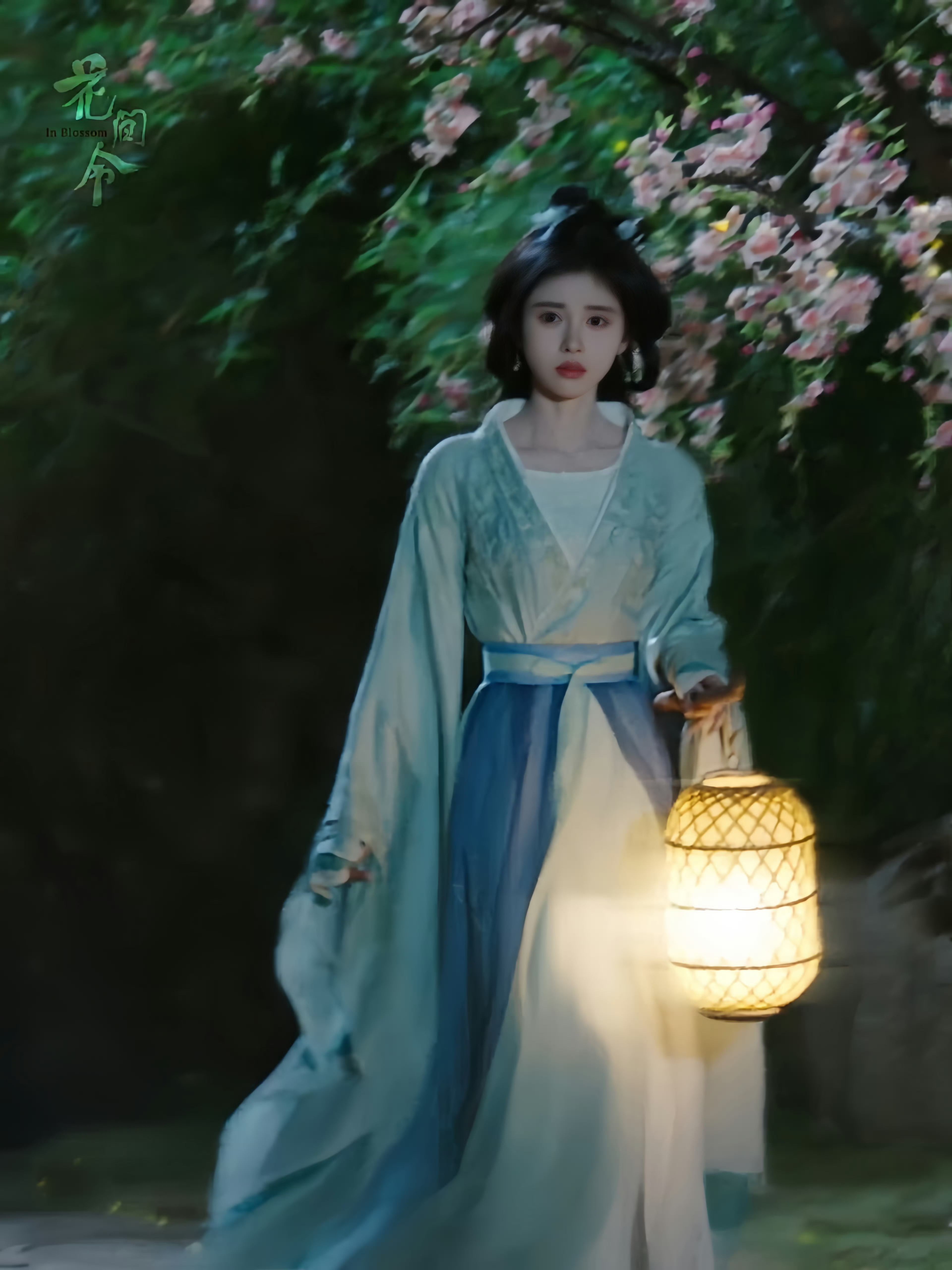 Ancient Charm:The Enchanting Girl in Summer Hanfu Ancient Charm:The Enchanting Girl in Summer Hanfu