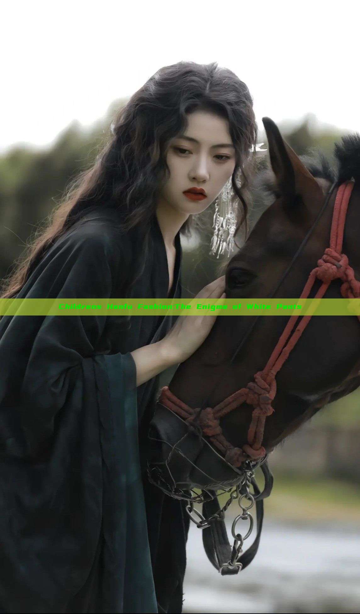 Childrens Hanfu Fashion:The Enigma of White Pants