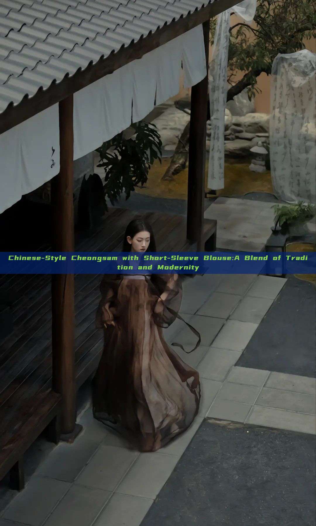 Chinese-Style Cheongsam with Short-Sleeve Blouse:A Blend of Tradition and Modernity