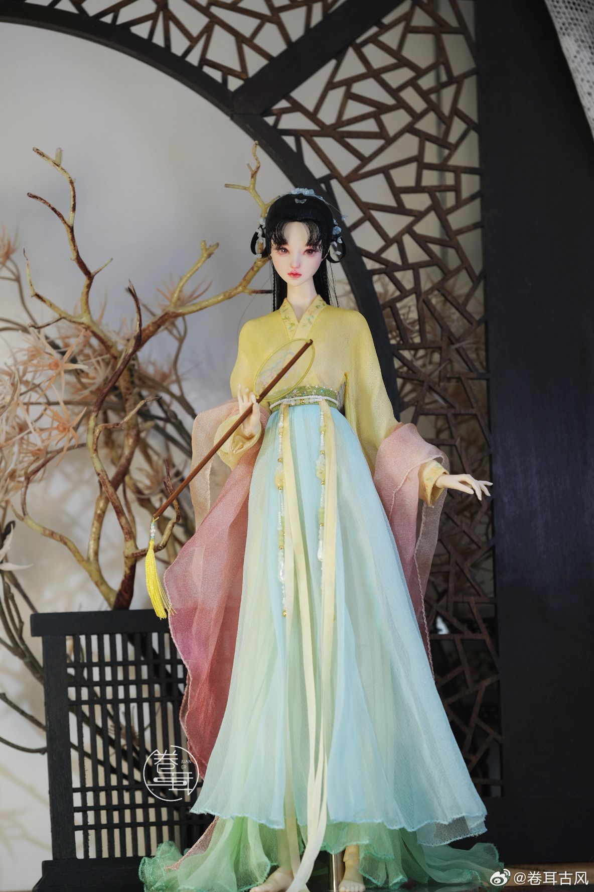 Vintage Qipao:Revival of Ancient Charm in Modern Fashion