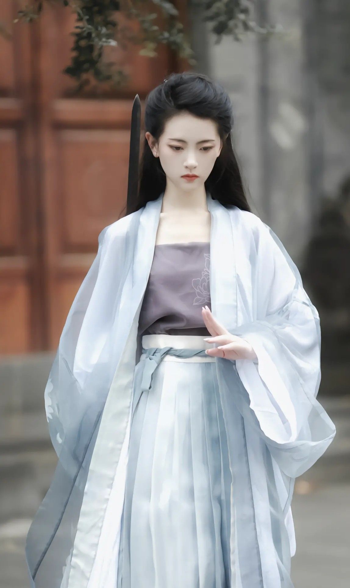 Little Princess in Zhao Lings Style:The Story of a Girl in Traditional Hanfu Fashion Little Princess in Zhao Lings Style:The Story of a Girl in Traditional Hanfu Fashion