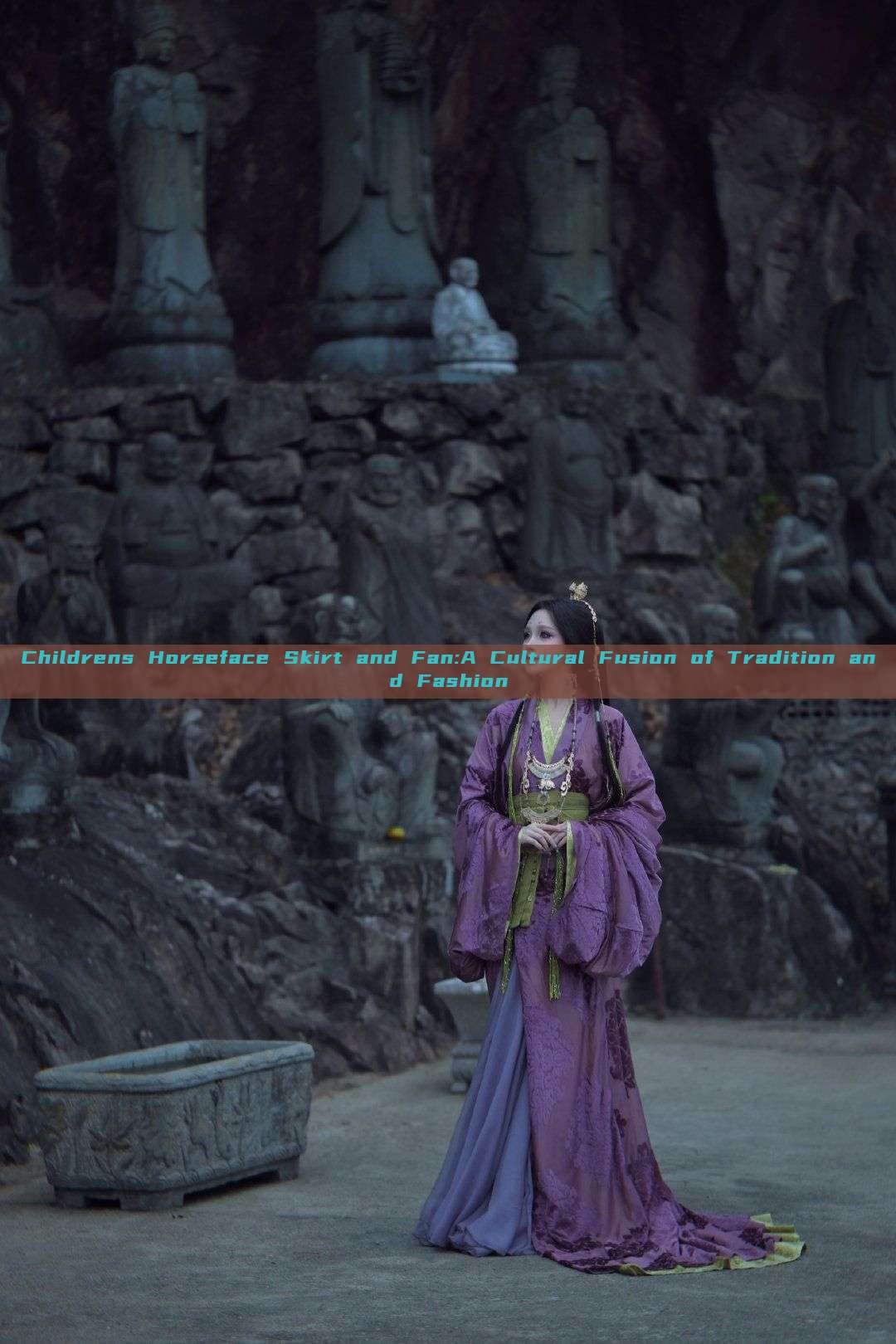 Childrens Horseface Skirt and Fan:A Cultural Fusion of Tradition and Fashion