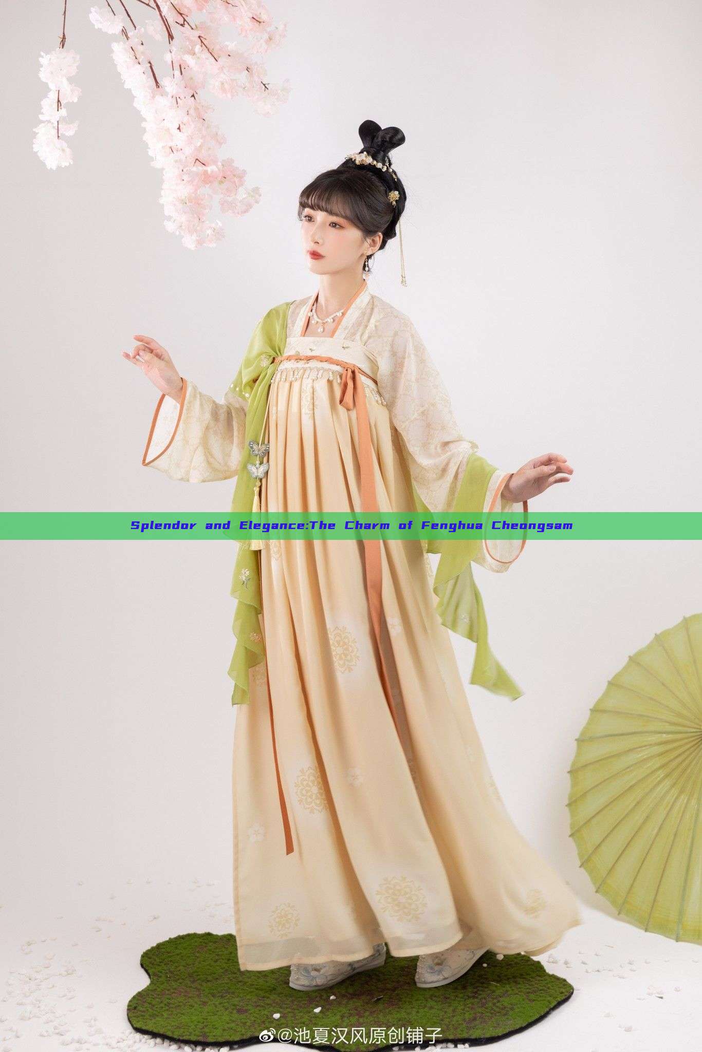 Splendor and Elegance:The Charm of Fenghua Cheongsam