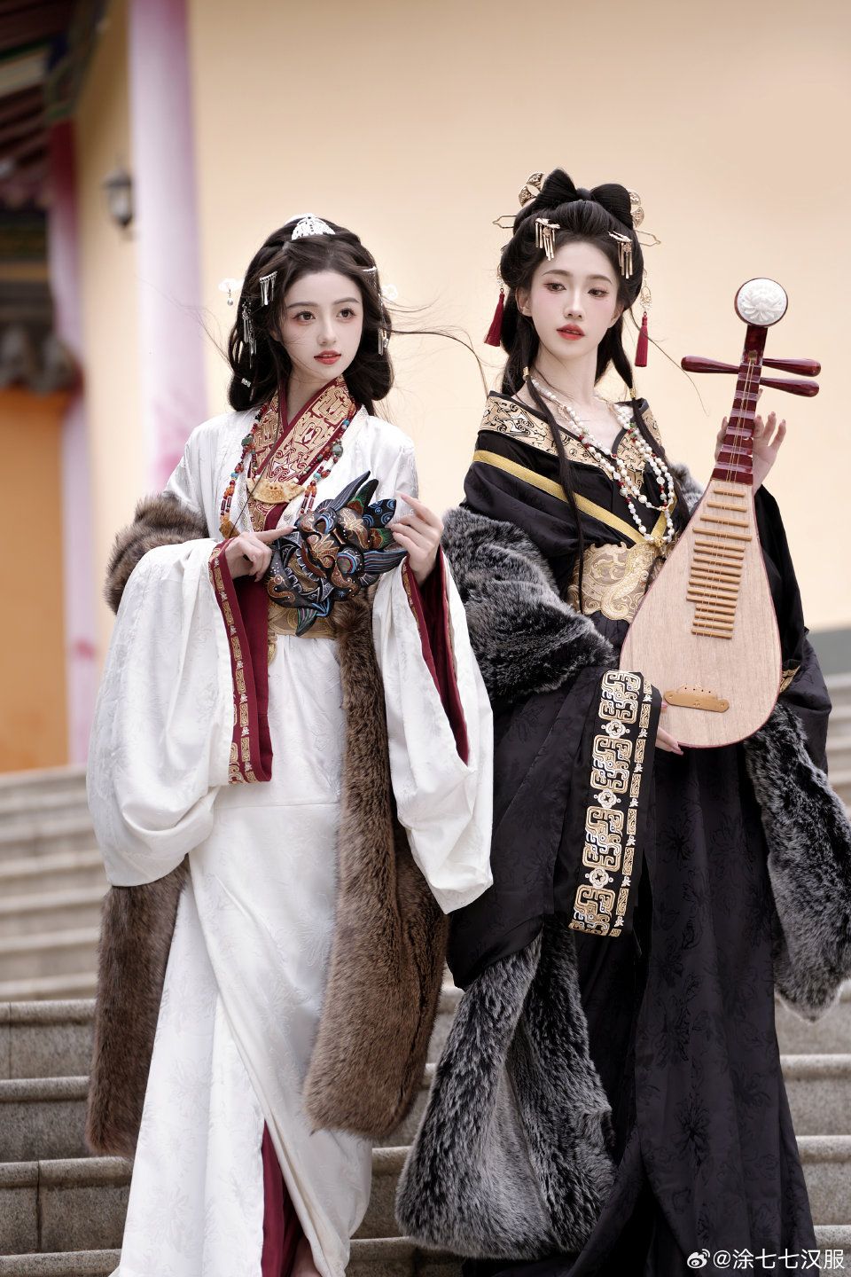 The Splendor of Hanfu Hair Accessories:The Red Balls Ethereal Charm The Splendor of Hanfu Hair Accessories:The Red Balls Ethereal Charm