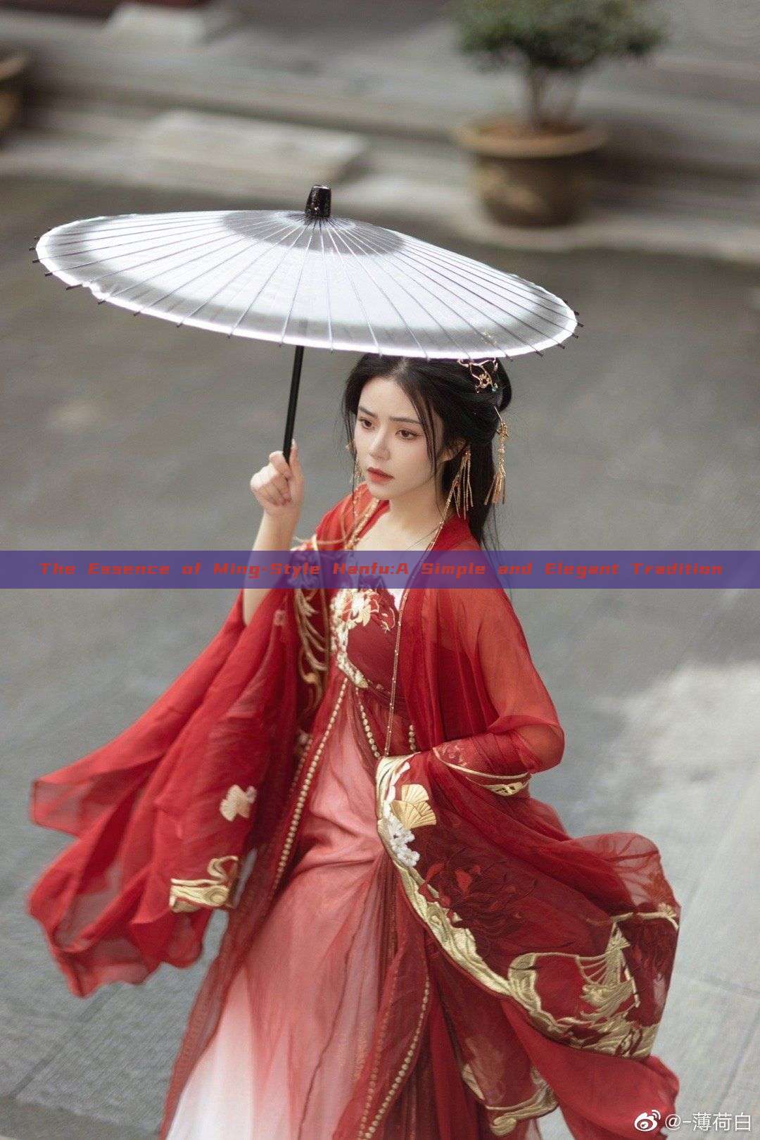 The Essence of Ming-Style Hanfu:A Simple and Elegant Tradition