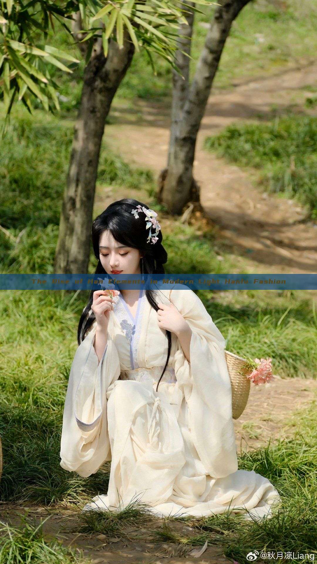 The Rise of Han Elements in Modern Light Hanfu Fashion