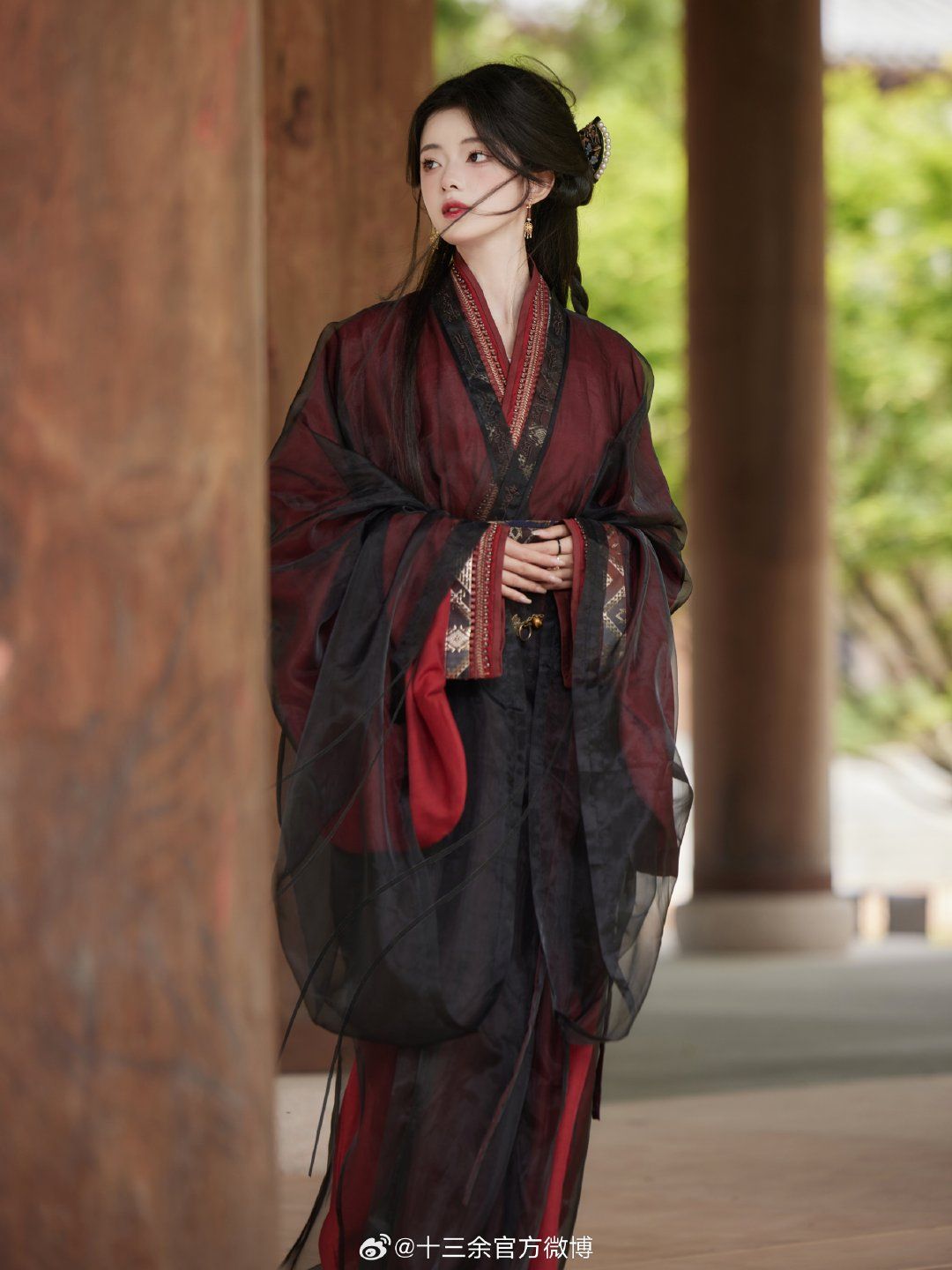 Summer-Friendly Hanfu Costumes for a 12-Year-Old Girl:A Guide to Thin and Comfortable Options