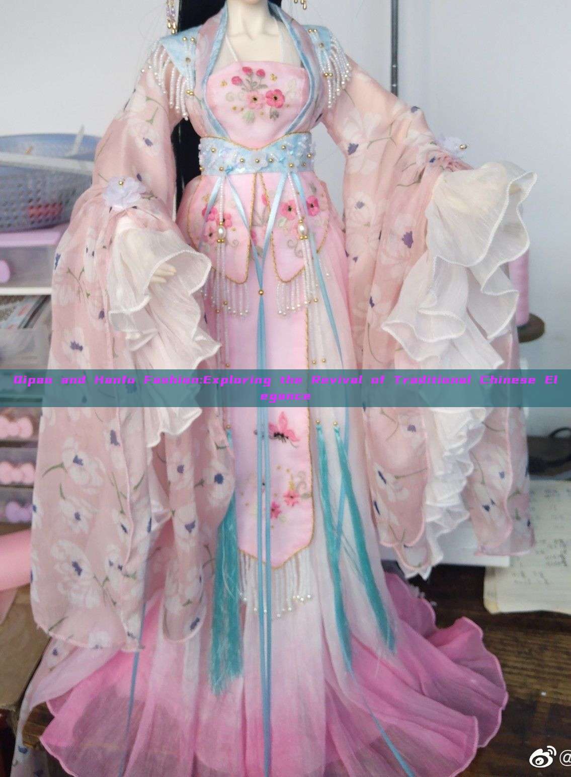 Qipao and Hanfu Fashion:Exploring the Revival of Traditional Chinese Elegance