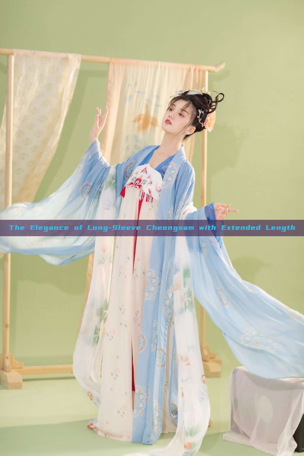 The Elegance of Long-Sleeve Cheongsam with Extended Length The Elegance of Long-Sleeve Cheongsam with Extended Length