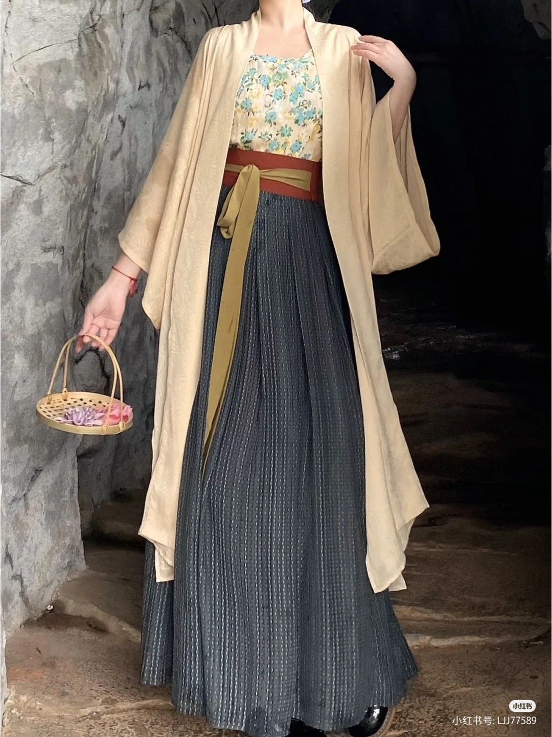 Cheongsam Dance Costumes:Embracing the Human Worlds Firefly Glow Cheongsam Dance Costumes:Embracing the Human Worlds Firefly Glow