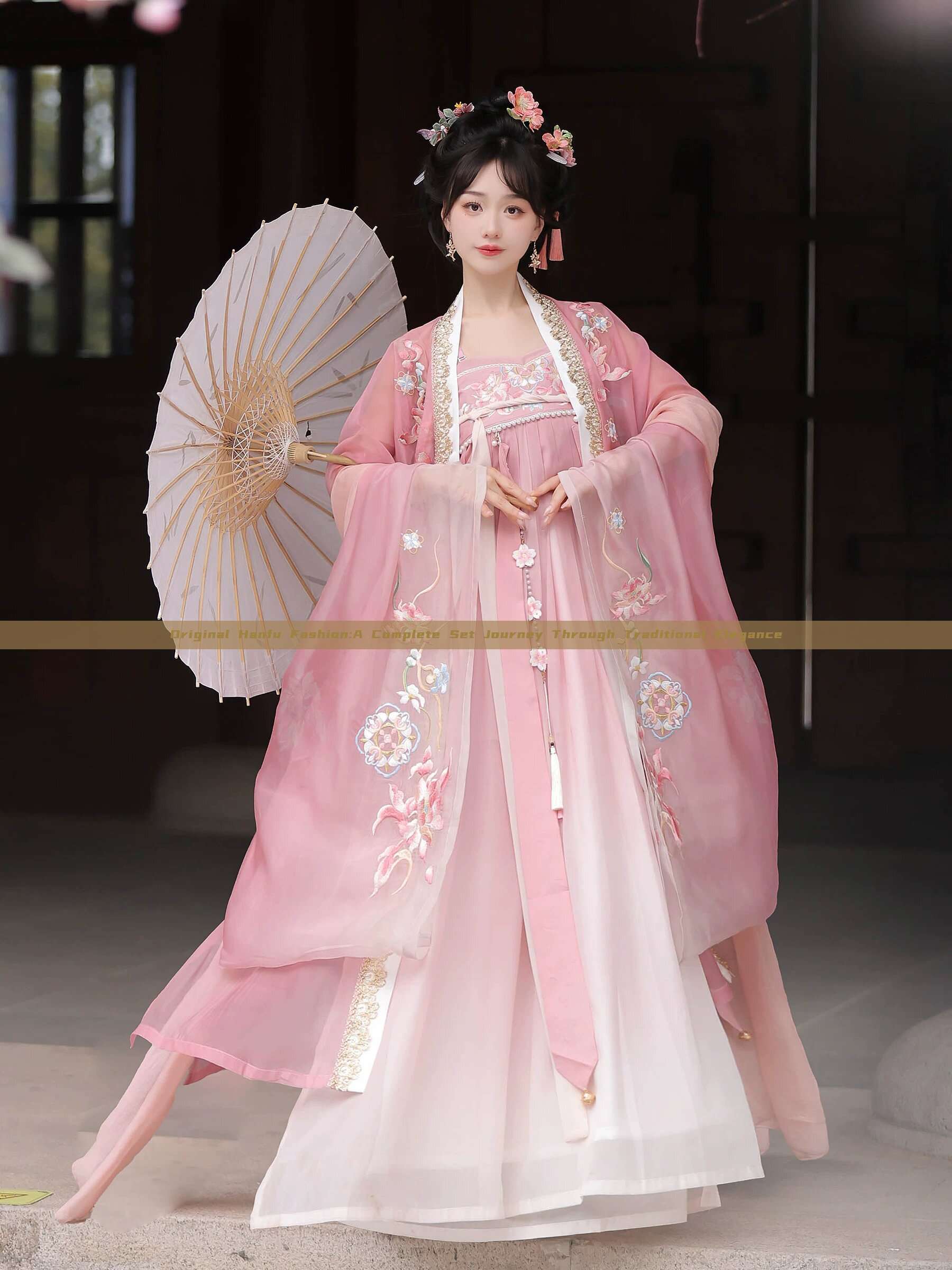Original Hanfu Fashion:A Complete Set Journey Through Traditional Elegance Original Hanfu Fashion:A Complete Set Journey Through Traditional Elegance