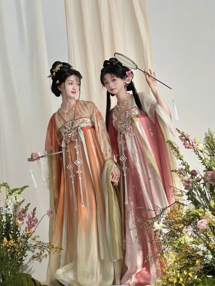 Traditional Chinese Style:Ma-Min Skirt and Short-Sleeve Set