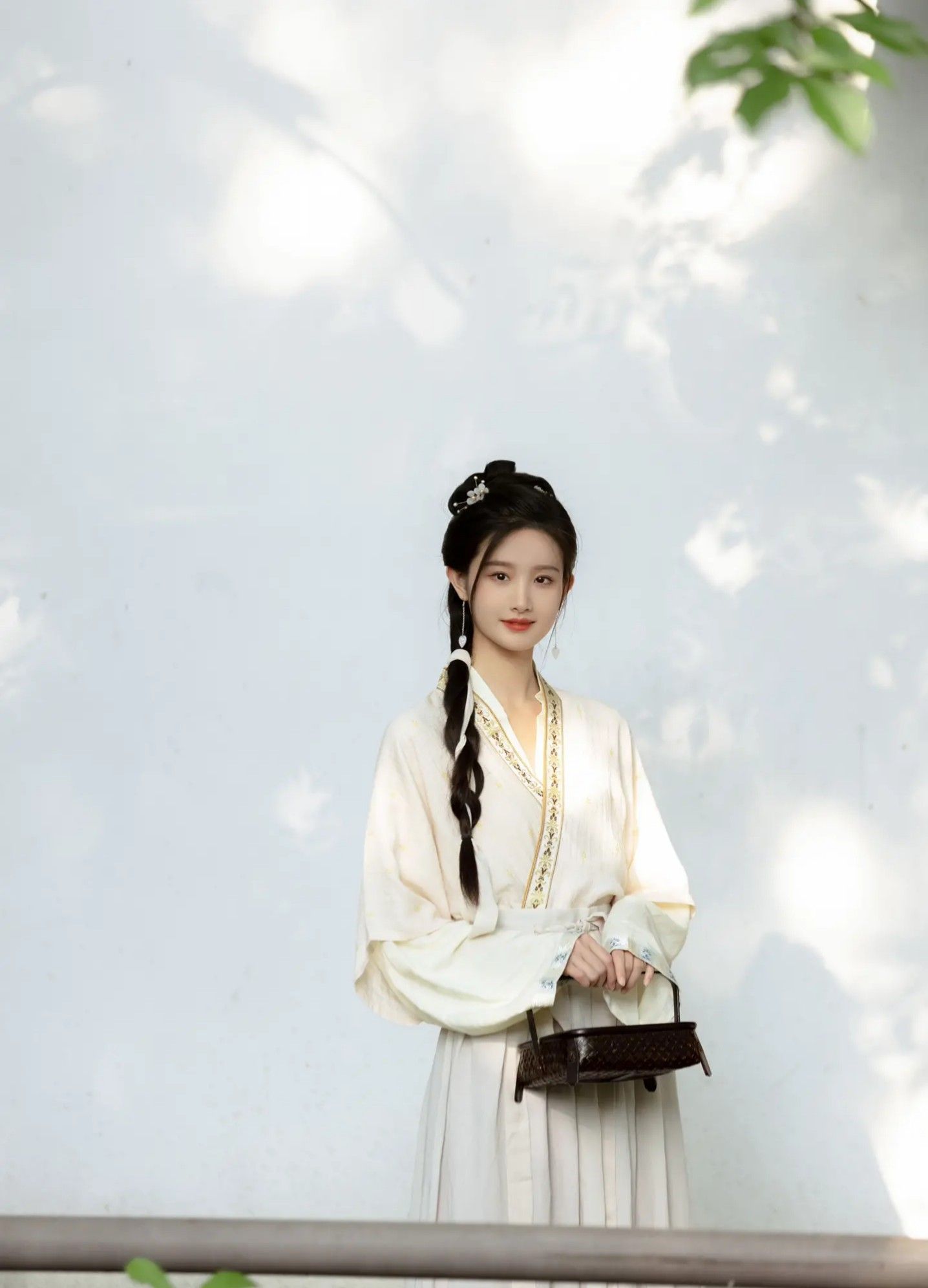 Vibrant Red Hanfu:The Elegance of Qiyao Style