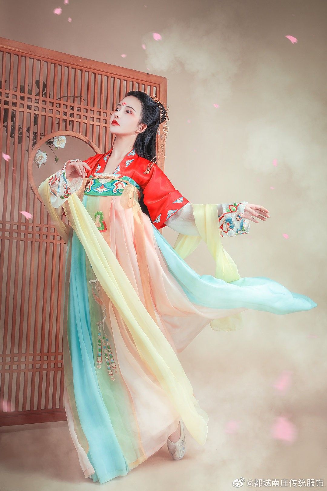 Earring-less Elegance:The Rise of Hanfu Ear Jewelry without Piercing