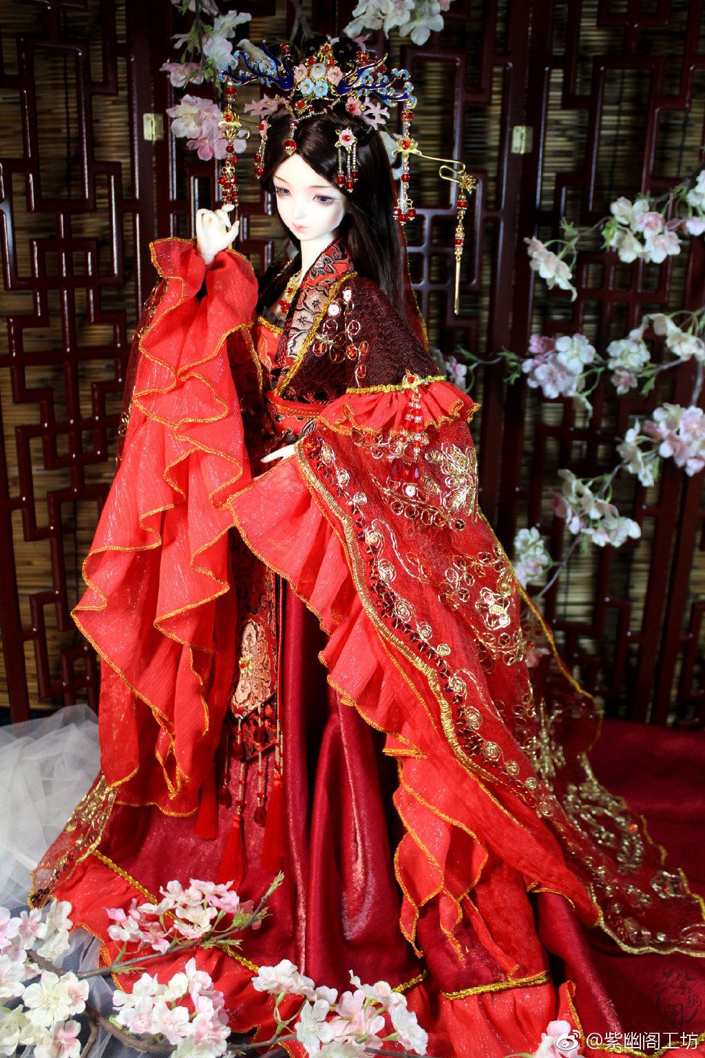 Winter Childrens Hanfu Horseface Skirt Set:A Traditional Fashion for Kids Winter Childrens Hanfu Horseface Skirt Set:A Traditional Fashion for Kids