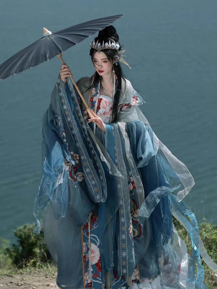 The Splendor of Ming-Style Hanfu Horseback Skirt:Quality and Value for Money The Splendor of Ming-Style Hanfu Horseback Skirt:Quality and Value for Money
