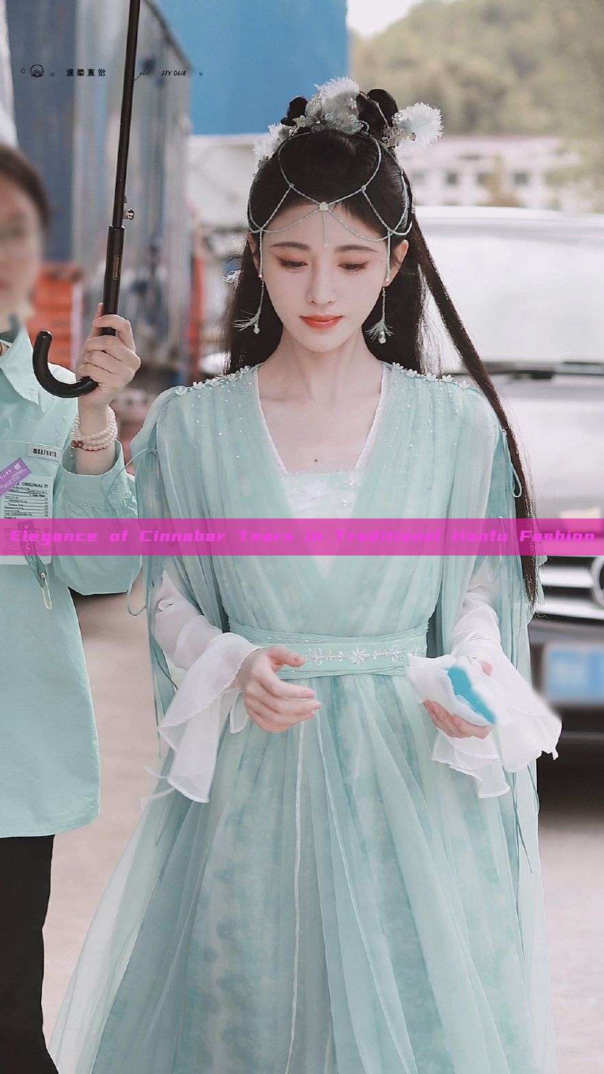 Elegance of Cinnabar Tears in Traditional Hanfu Fashion Elegance of Cinnabar Tears in Traditional Hanfu Fashion