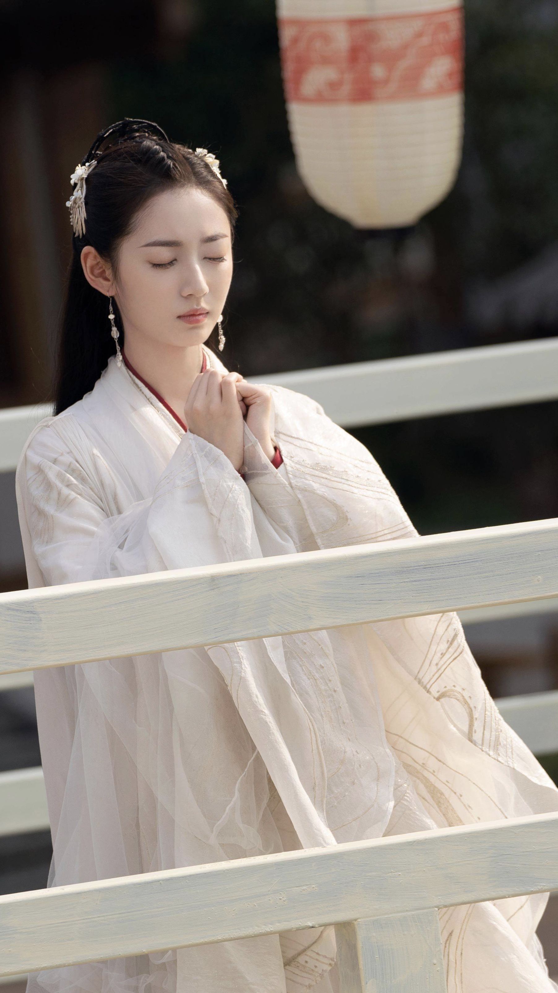Traditional Elegance in Winter:Womens Tang-Style Coats