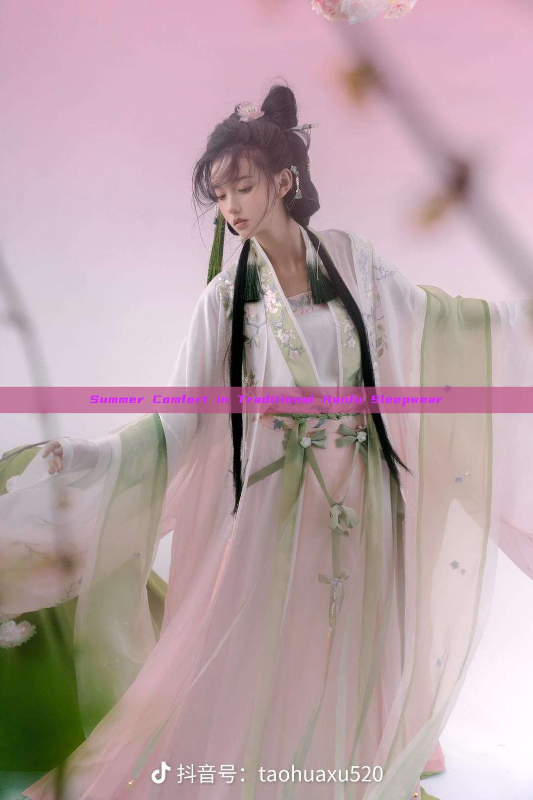 Summer Comfort in Traditional Hanfu Sleepwear Summer Comfort in Traditional Hanfu Sleepwear