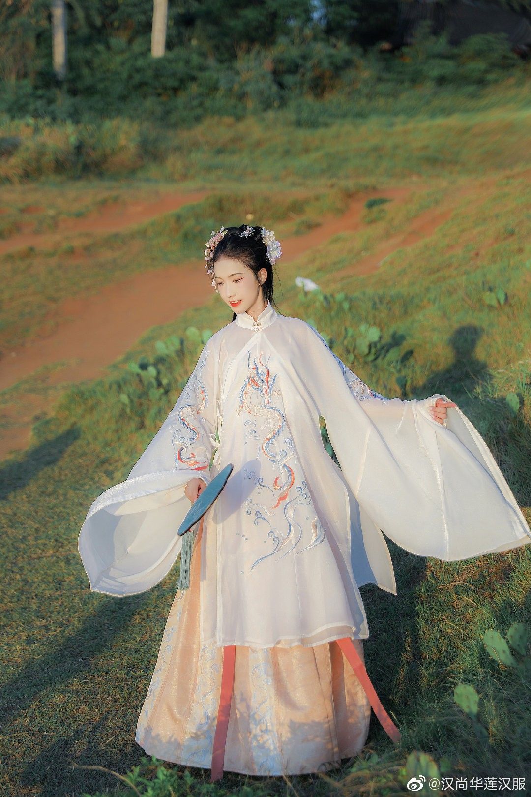 Loose-fitting Cheongsam for Autumn Winter:Fashion and Comfort in Harmony Loose-fitting Cheongsam for Autumn Winter:Fashion and Comfort in Harmony