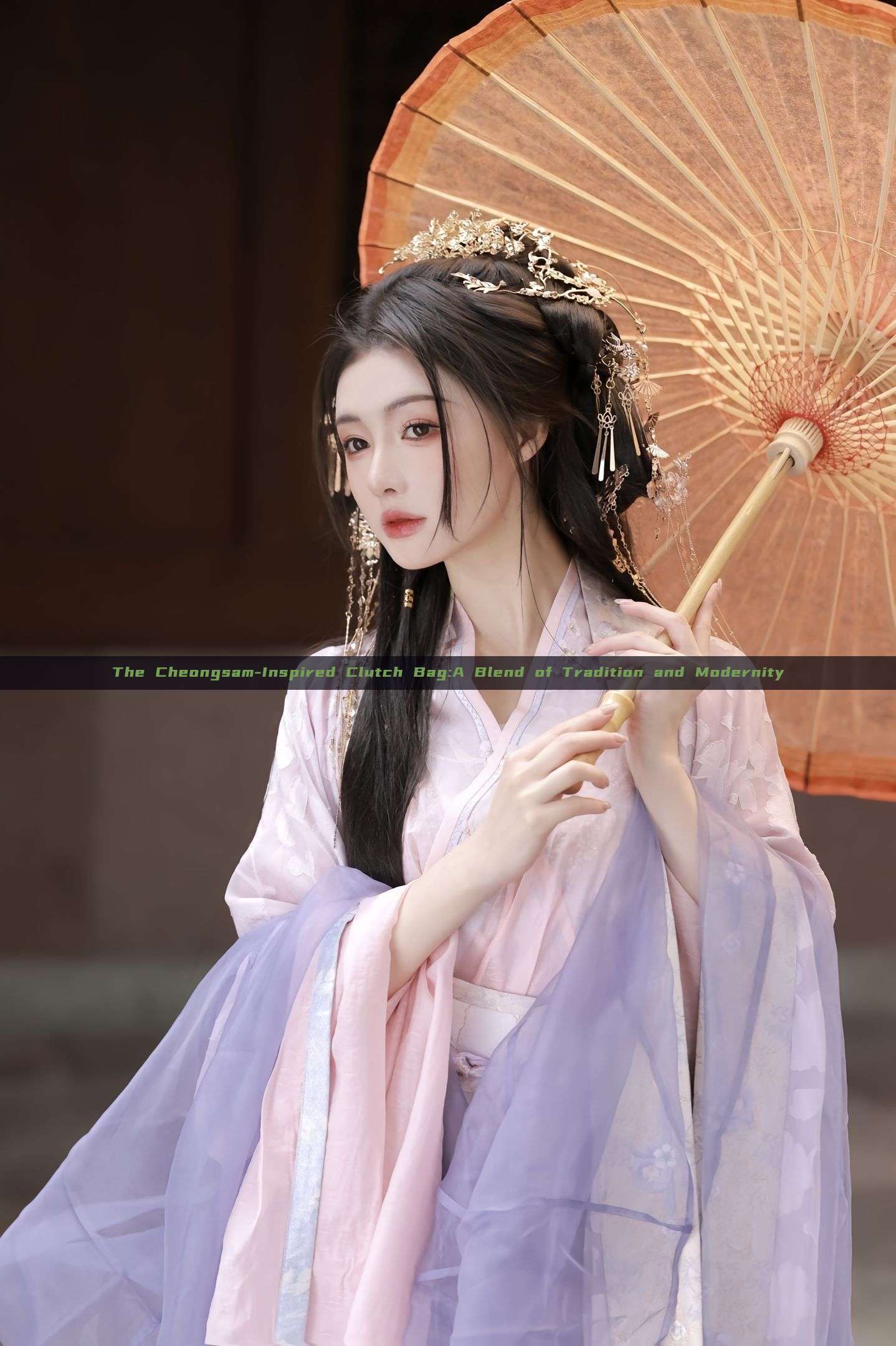 The Cheongsam-Inspired Clutch Bag:A Blend of Tradition and Modernity The Cheongsam-Inspired Clutch Bag:A Blend of Tradition and Modernity