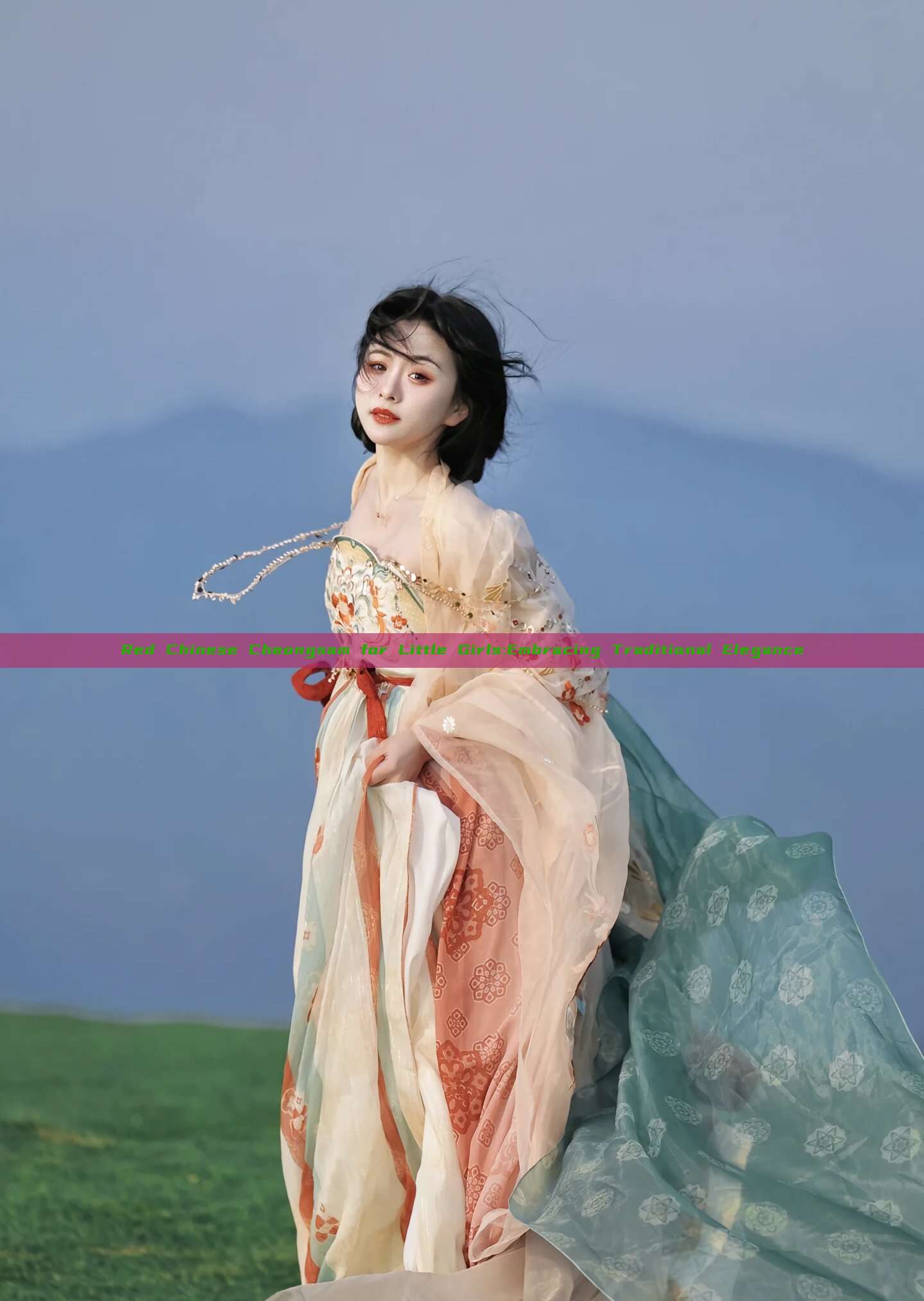 Red Chinese Cheongsam for Little Girls:Embracing Traditional Elegance