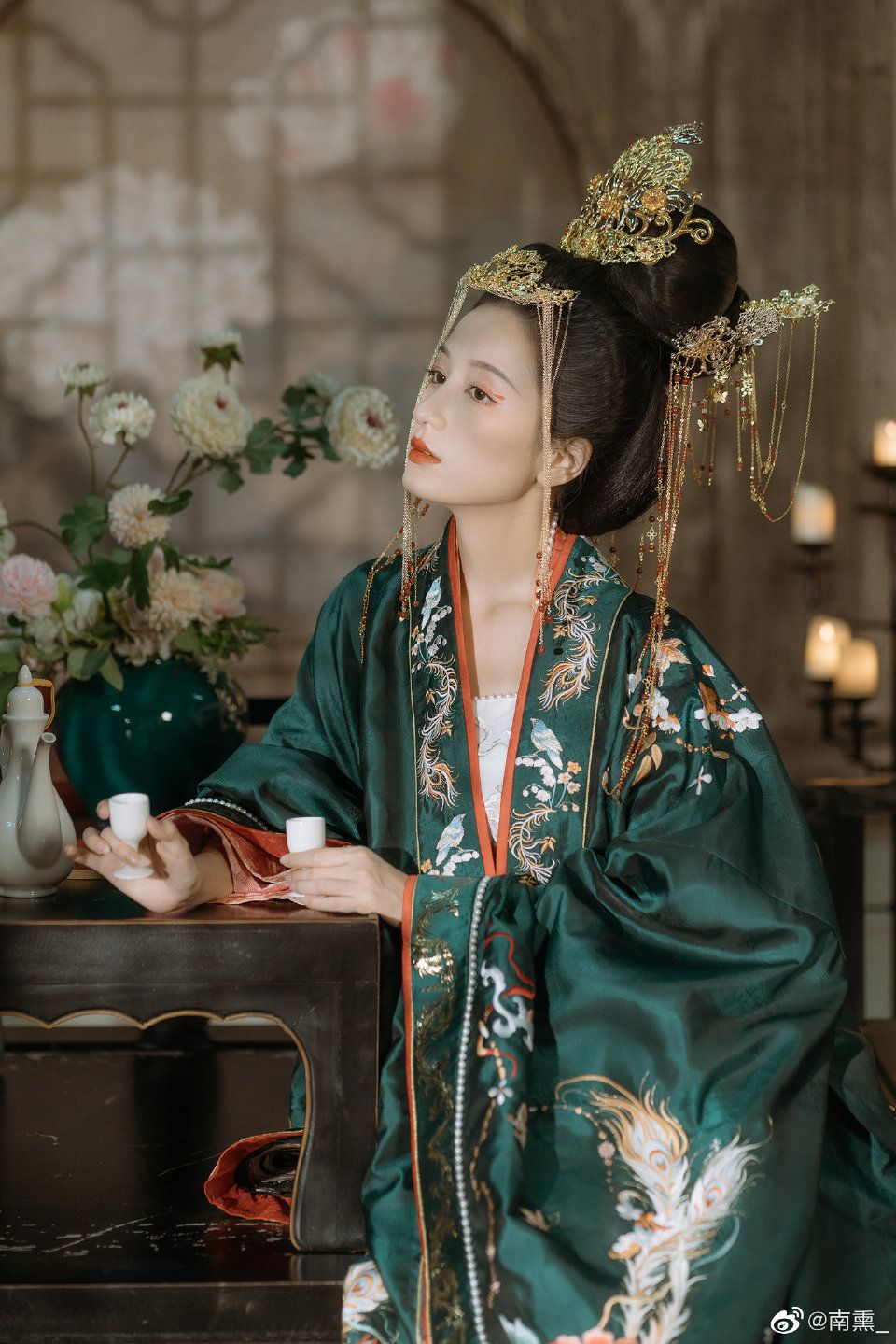 Traditional Hanfu Costume with Childrens Style:One-Piece Butterfly Knot Hairband with Wig for Kids