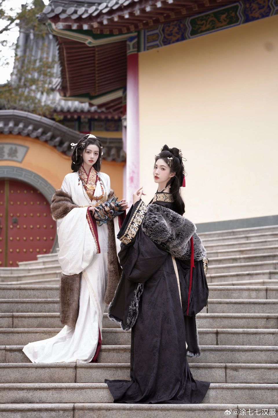 Hanfu Hair Accessories for Children:The Rise of Fake Hair Toppers