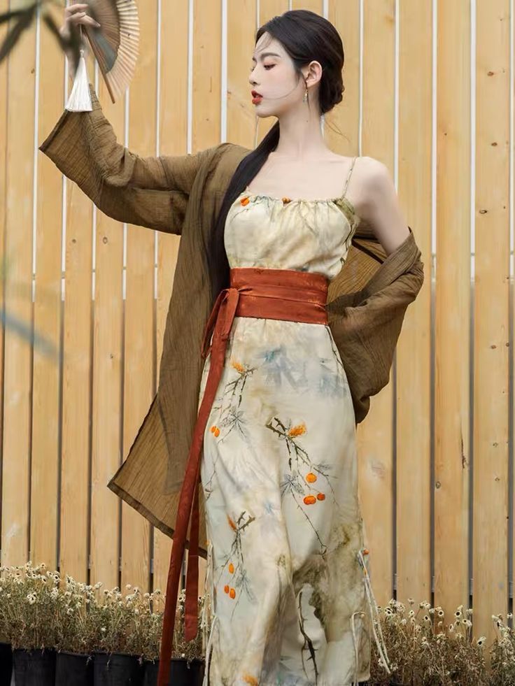 The Enchantment of Gusu Linglong Jiao Cheongsam:A Tale of Traditional Elegance The Enchantment of Gusu Linglong Jiao Cheongsam:A Tale of Traditional Elegance