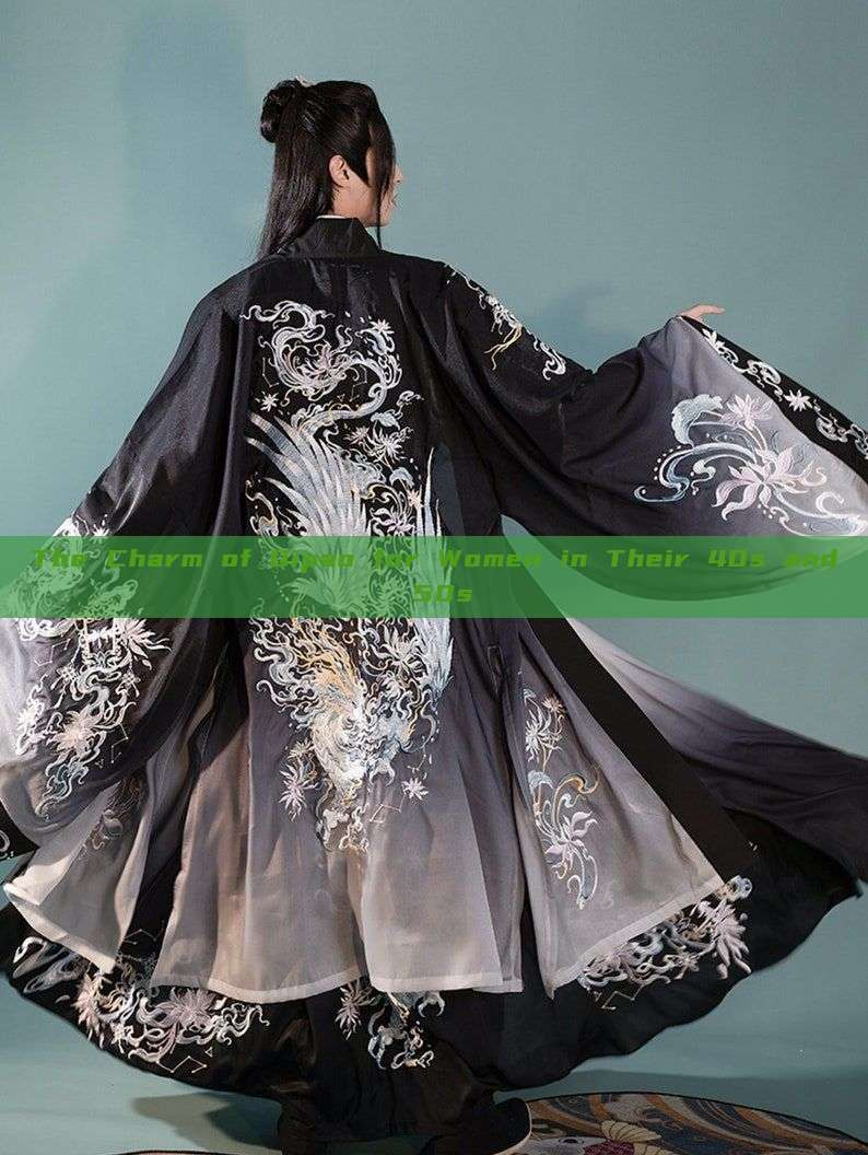 The Charm of Qipao for Women in Their 40s and 50s