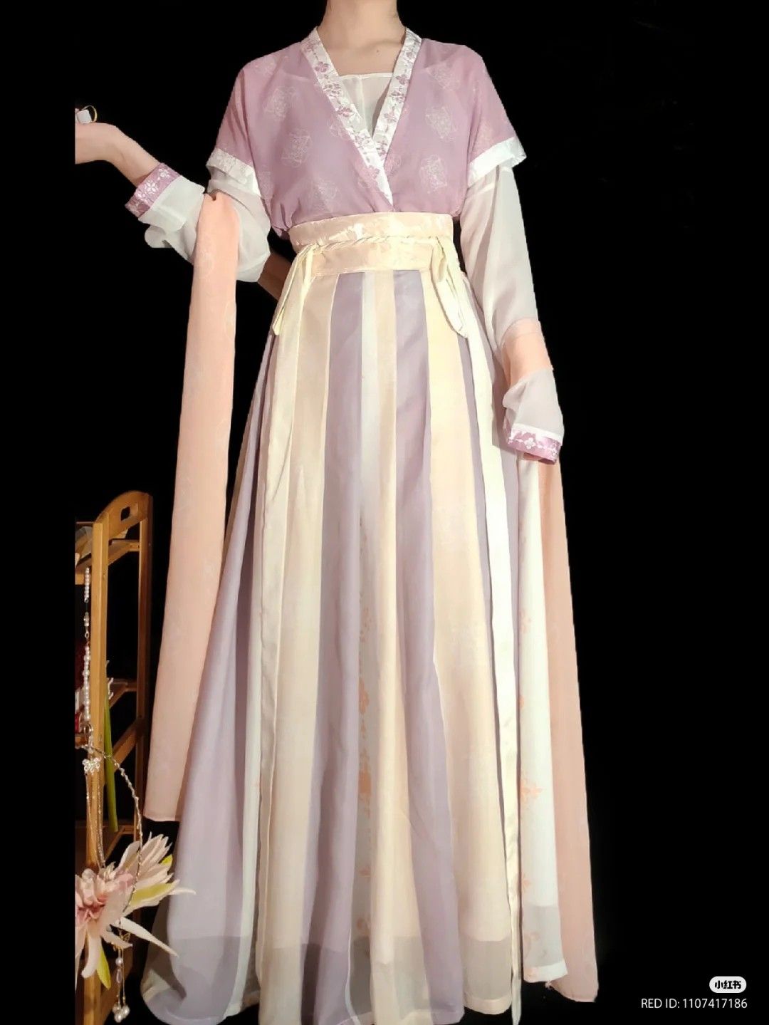 Elegant Womens Traditional Chinese Shoes:A Journey Through Time