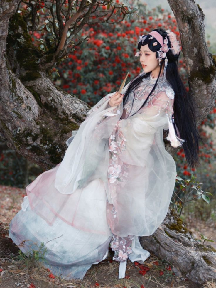 Tang Xian阁 Original Hanfu:Unveiling the Splendor of Traditional Chinese Fashion Tang Xian阁 Original Hanfu:Unveiling the Splendor of Traditional Chinese Fashion