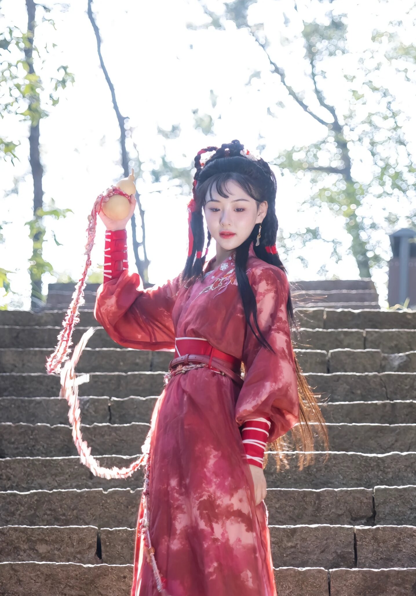 A Celebration of Girlhood in Traditional Cheongsam:A First Birthday Tradition