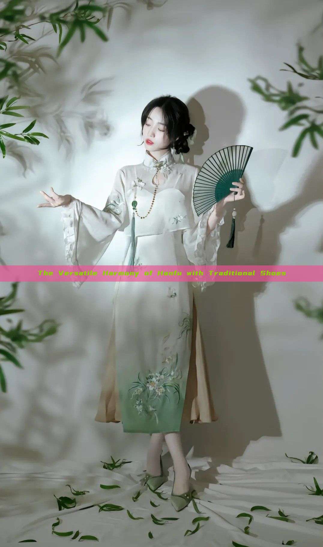 The Versatile Harmony of Hanfu with Traditional Shoes The Versatile Harmony of Hanfu with Traditional Shoes