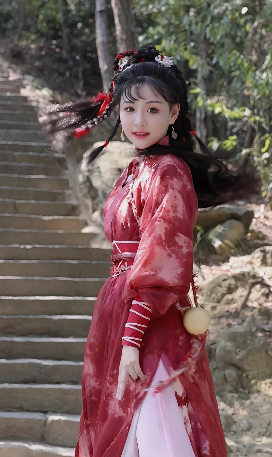 Traditional Chinese First Birthday Gown:The Elegance of Little Girls Cheongsam Traditional Chinese First Birthday Gown:The Elegance of Little Girls Cheongsam
