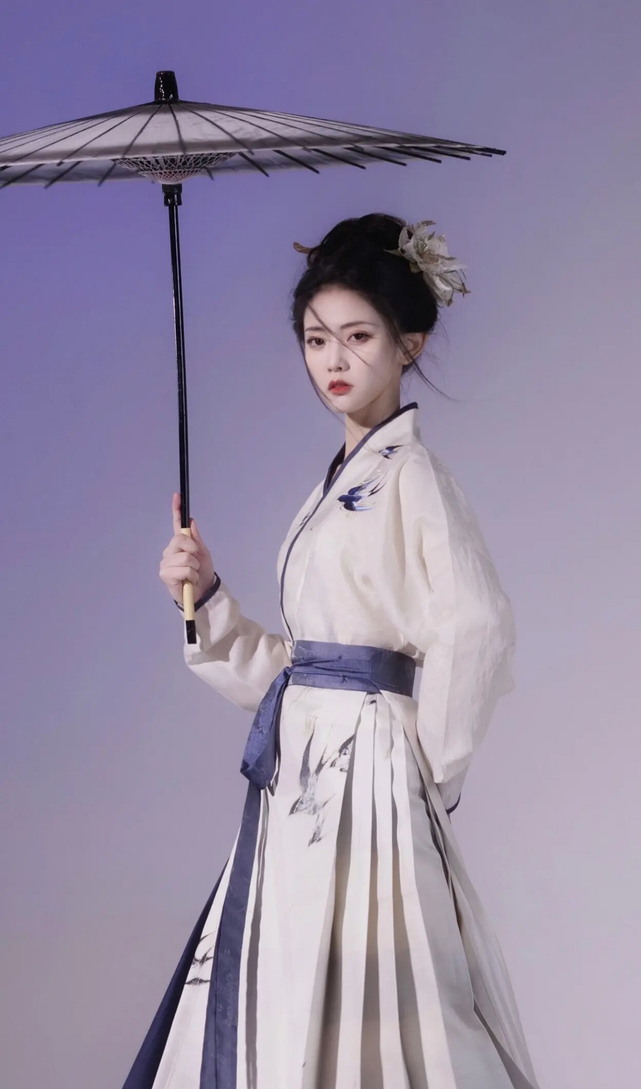 The Wealth God of Hanfu Headdress:A Glimpse into the Traditional Beauty of Chinese Ethnic Clothing The Wealth God of Hanfu Headdress:A Glimpse into the Traditional Beauty of Chinese Ethnic Clothing