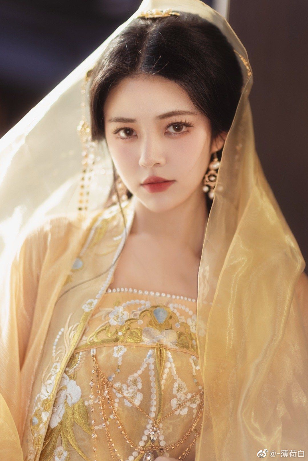 Summer Comfort in Hanfu Fashion for a 13-Year-Old Girl