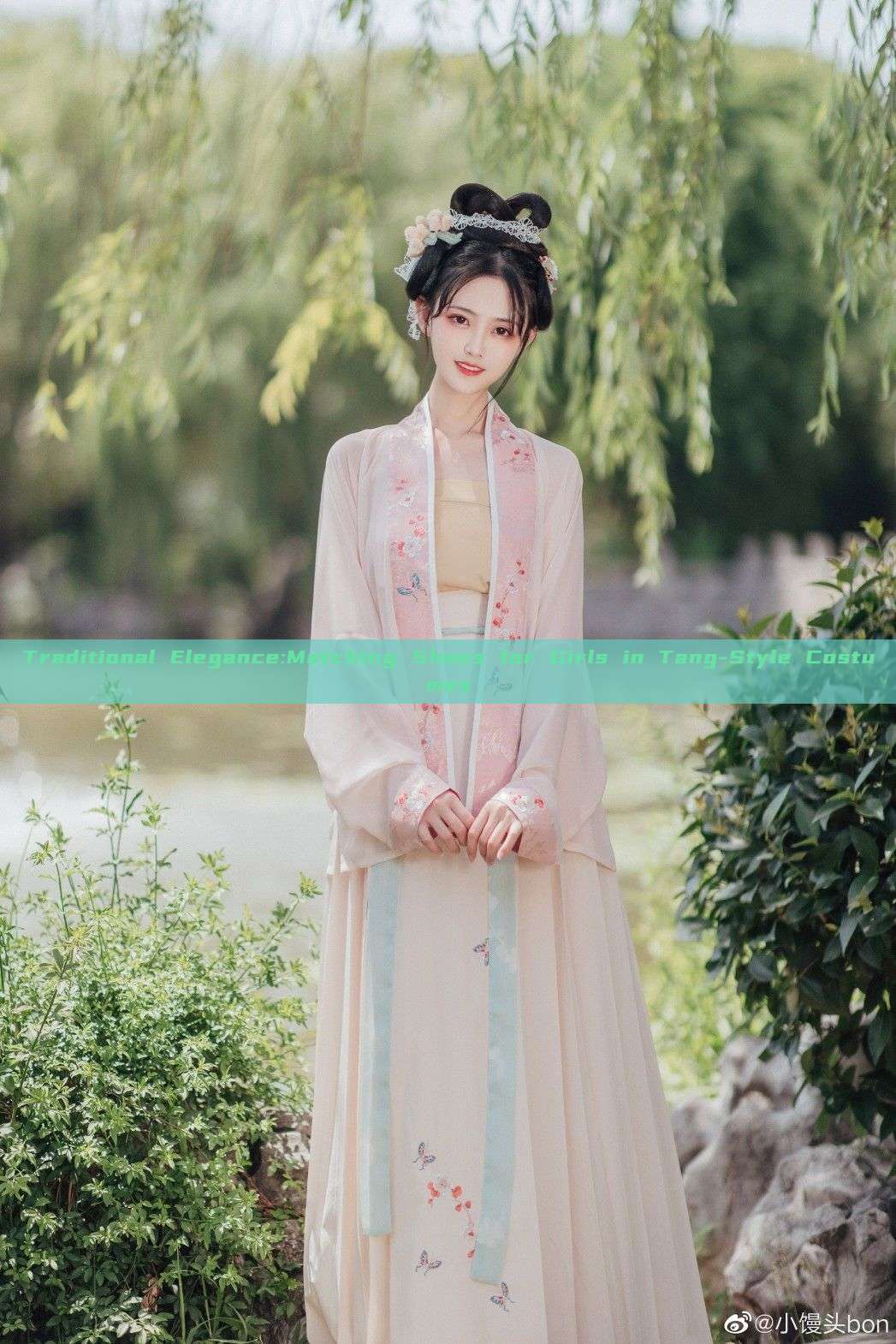 Traditional Elegance:Matching Shoes for Girls in Tang-Style Costumes Traditional Elegance:Matching Shoes for Girls in Tang-Style Costumes