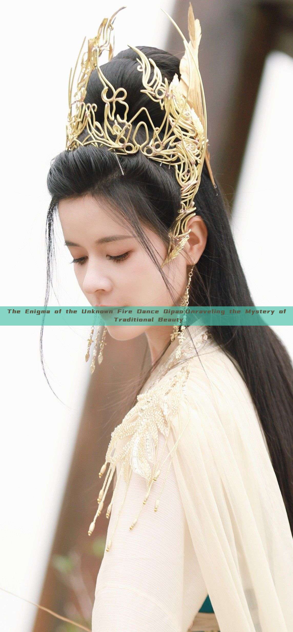 The Enigma of the Unknown Fire Dance Qipao:Unraveling the Mystery of Traditional Beauty The Enigma of the Unknown Fire Dance Qipao:Unraveling the Mystery of Traditional Beauty