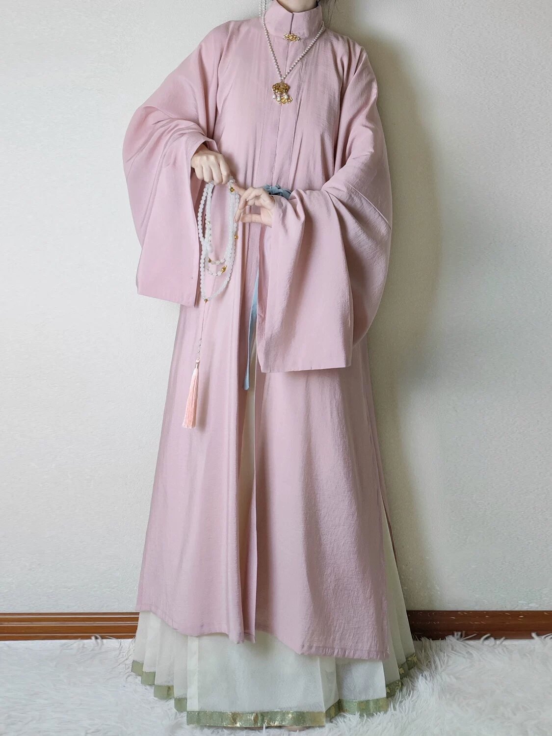 The Splendor of Traditional Chinese New Year Clothing:The Tang Suit The Splendor of Traditional Chinese New Year Clothing:The Tang Suit