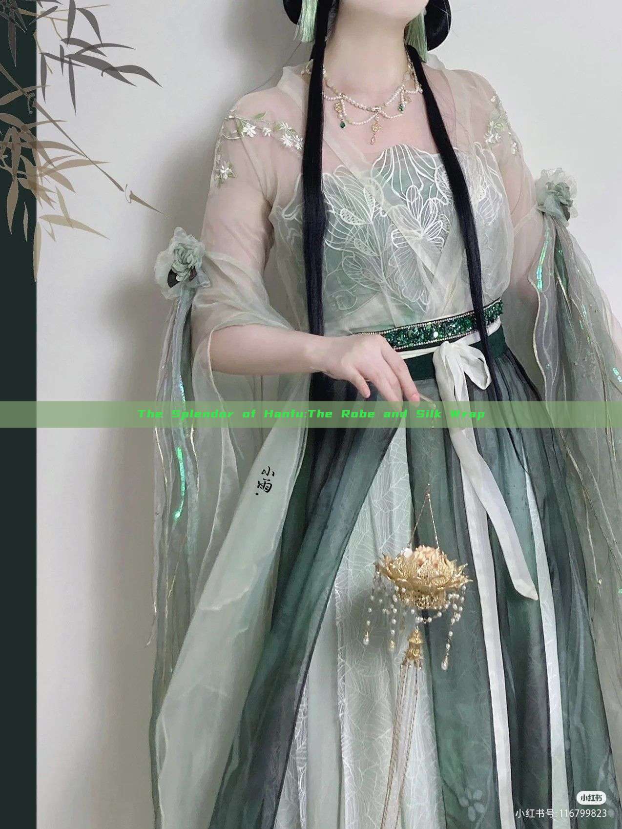 The Splendor of Hanfu:The Robe and Silk Wrap The Splendor of Hanfu:The Robe and Silk Wrap