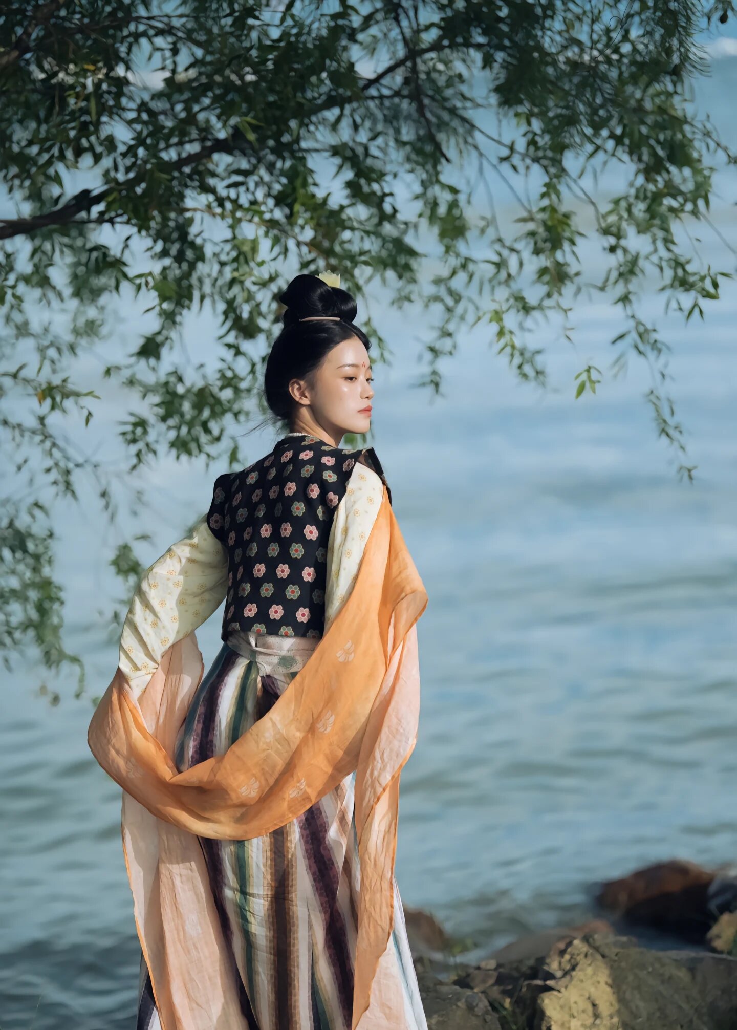 Charming Mini Cheongsam:Embracing the Chinese Style on a Small Frame Charming Mini Cheongsam:Embracing the Chinese Style on a Small Frame