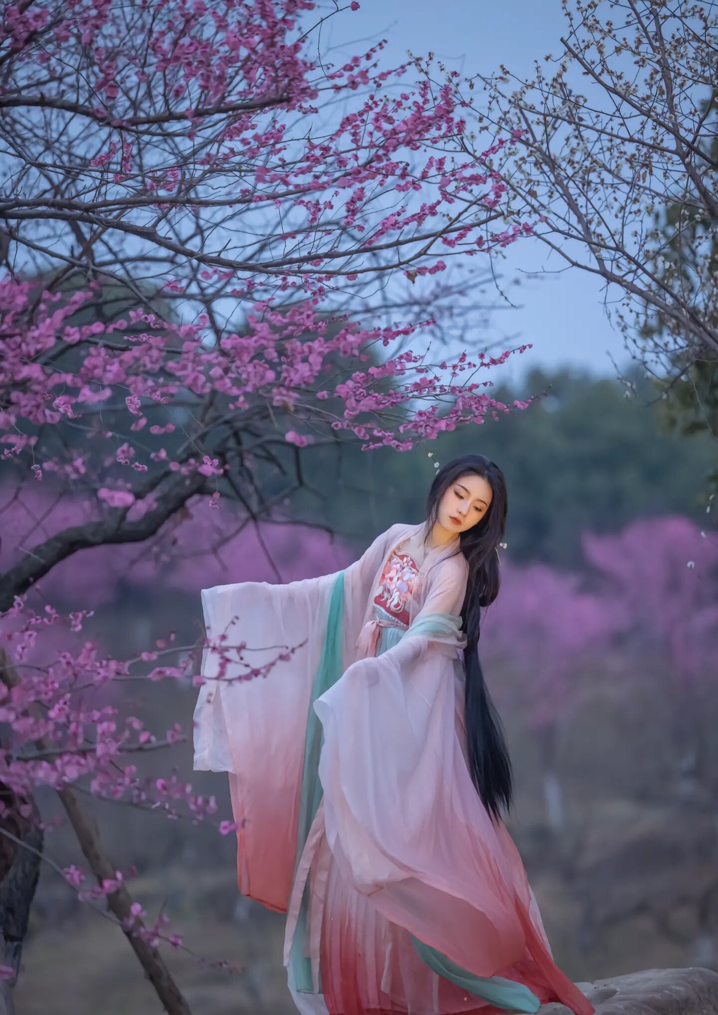 2021 Fashion Trend:The Revival of Hanfu,Traditional Chinese Elegance 2021 Fashion Trend:The Revival of Hanfu,Traditional Chinese Elegance
