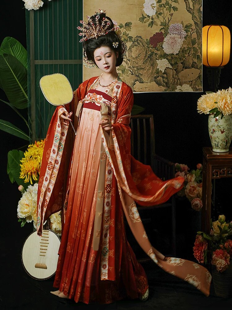 The Revival of Hanfu under the Meiji Era:A Study in Cultural Evolution The Revival of Hanfu under the Meiji Era:A Study in Cultural Evolution