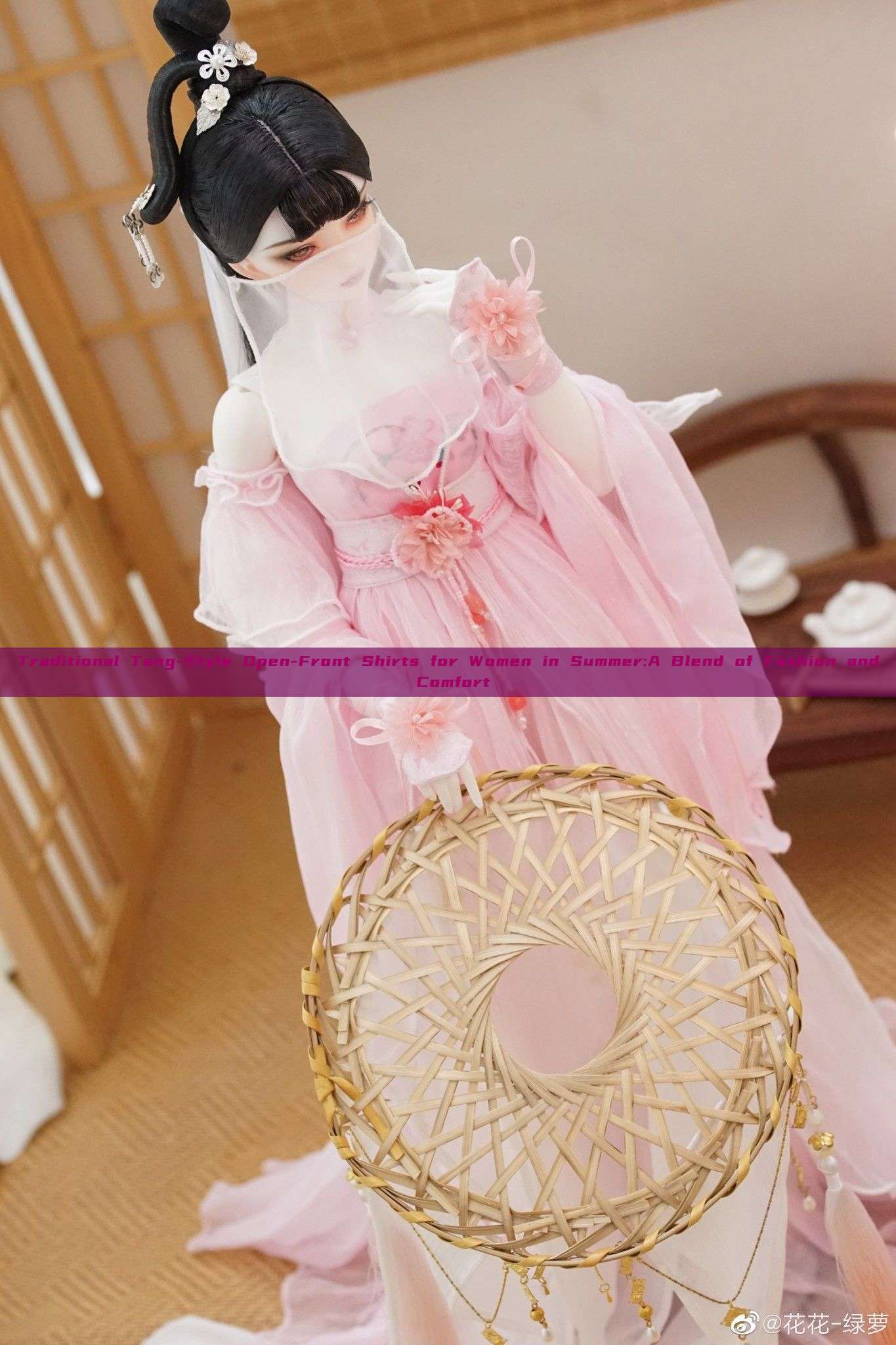Traditional Tang-Style Open-Front Shirts for Women in Summer:A Blend of Fashion and Comfort