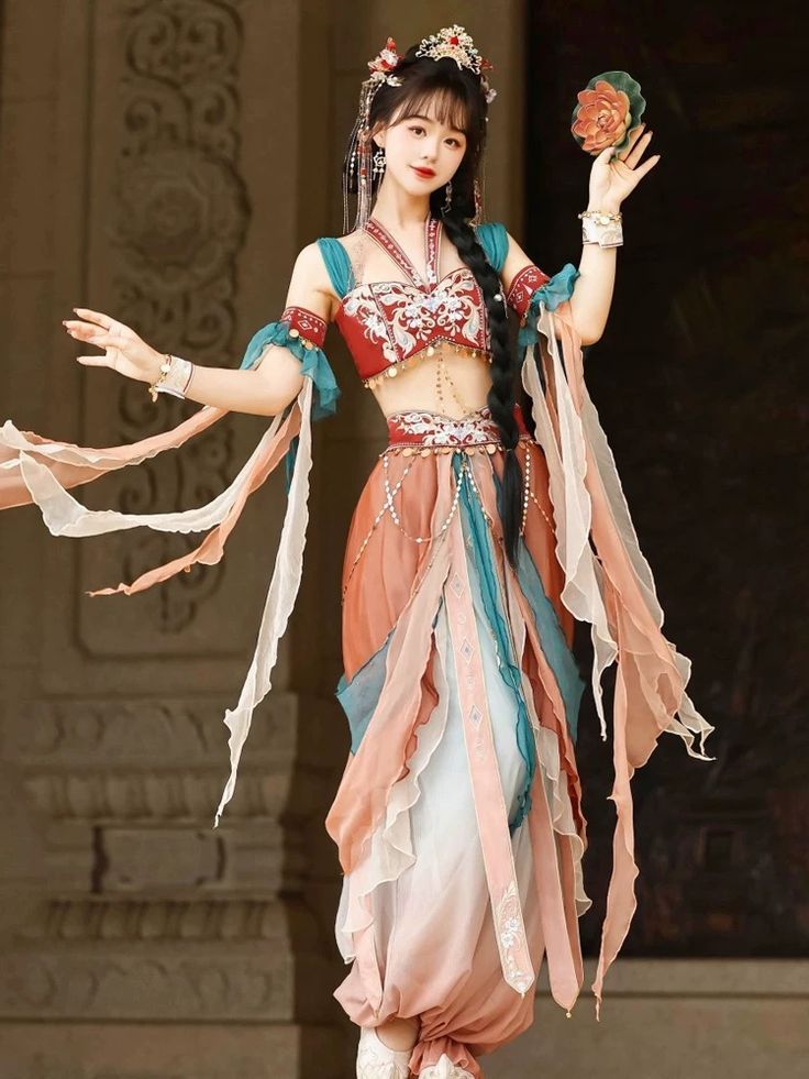 Children in Hanfu Fashion:A Fairy Tale of Immortality and Tradition Children in Hanfu Fashion:A Fairy Tale of Immortality and Tradition