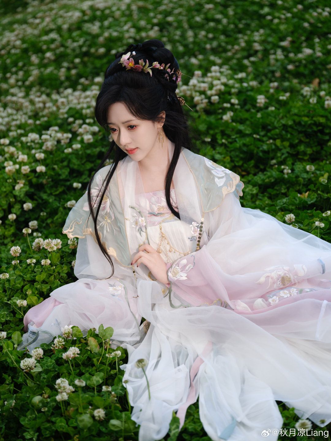 Childrens Hanfu Headwear:The Rising Trend of Traditional Beauty for Kids Childrens Hanfu Headwear:The Rising Trend of Traditional Beauty for Kids