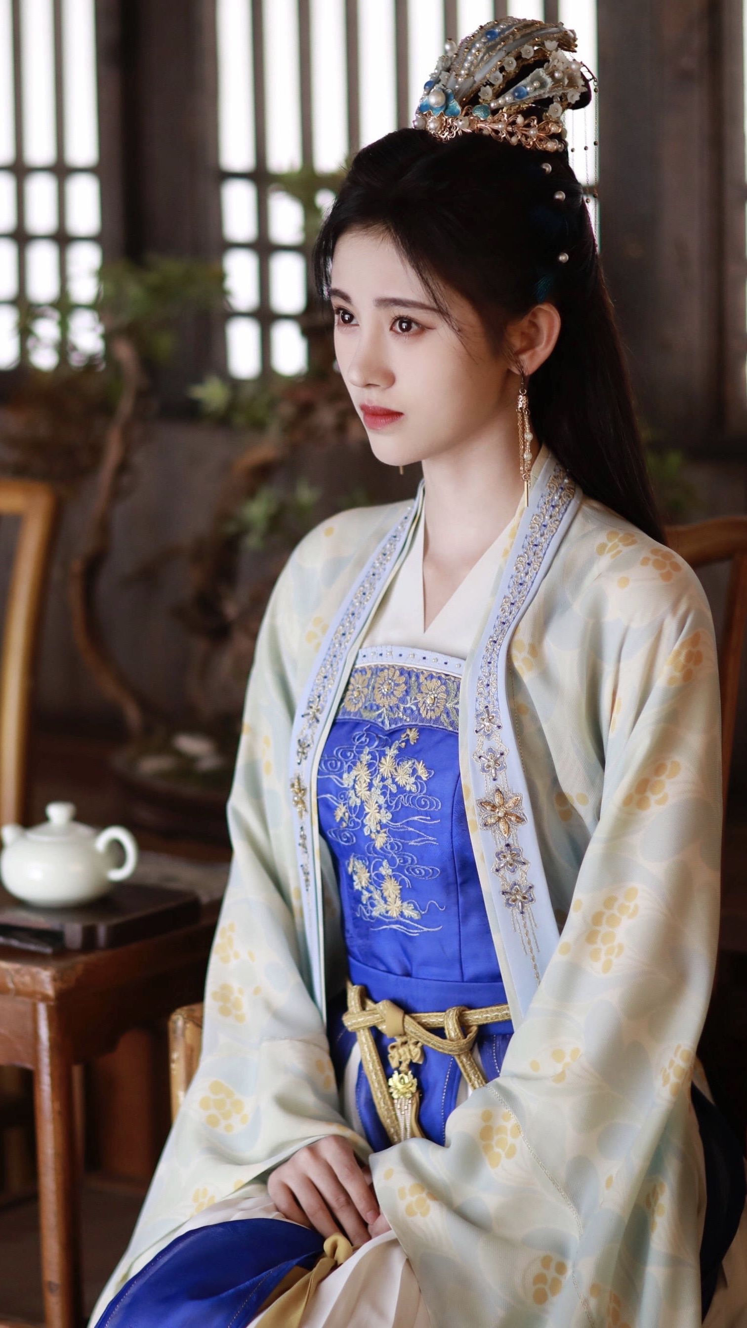 The Revival of Hanfu Culture:The Story of the Merchants of Traditional Chinese Goods The Revival of Hanfu Culture:The Story of the Merchants of Traditional Chinese Goods